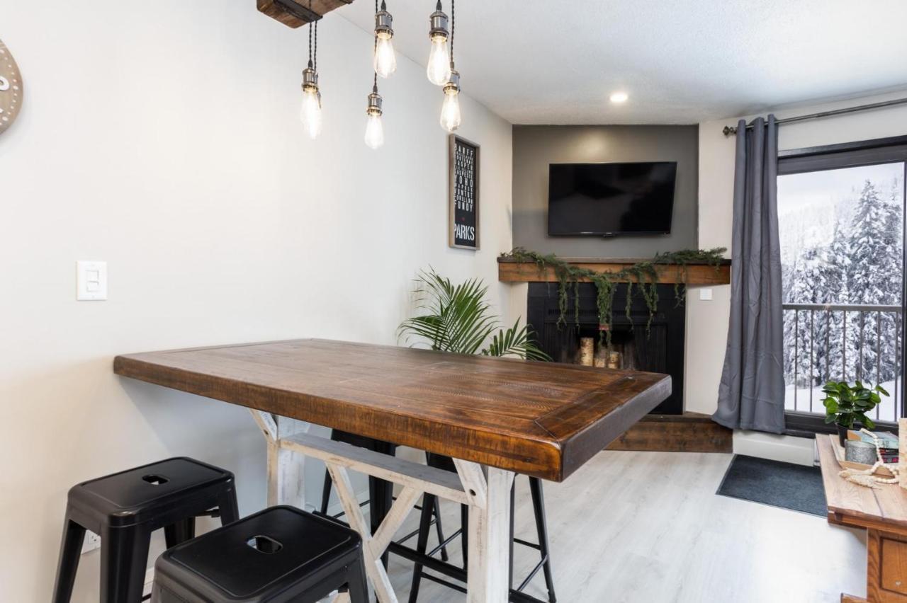 Nest On Perfection - Newly Renovated Ski In Ski Out Mountain View Condo Big White Eksteriør billede