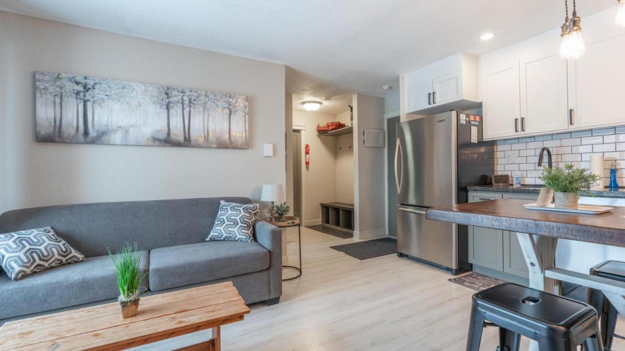Nest On Perfection - Newly Renovated Ski In Ski Out Mountain View Condo Big White Eksteriør billede